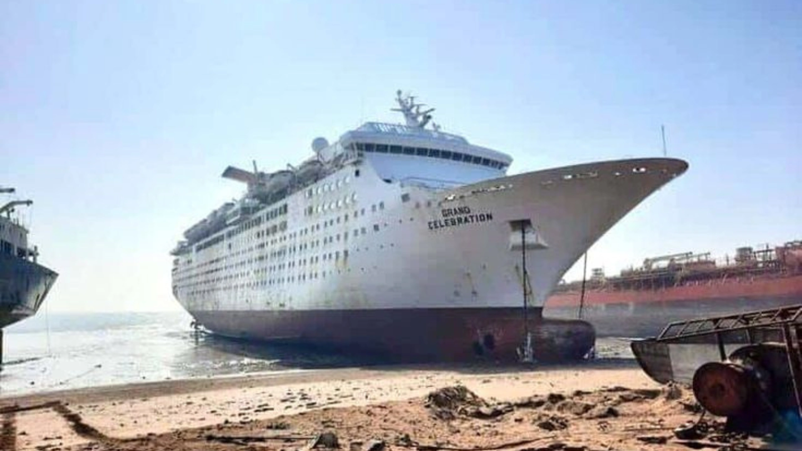 Carnival Ships by Age