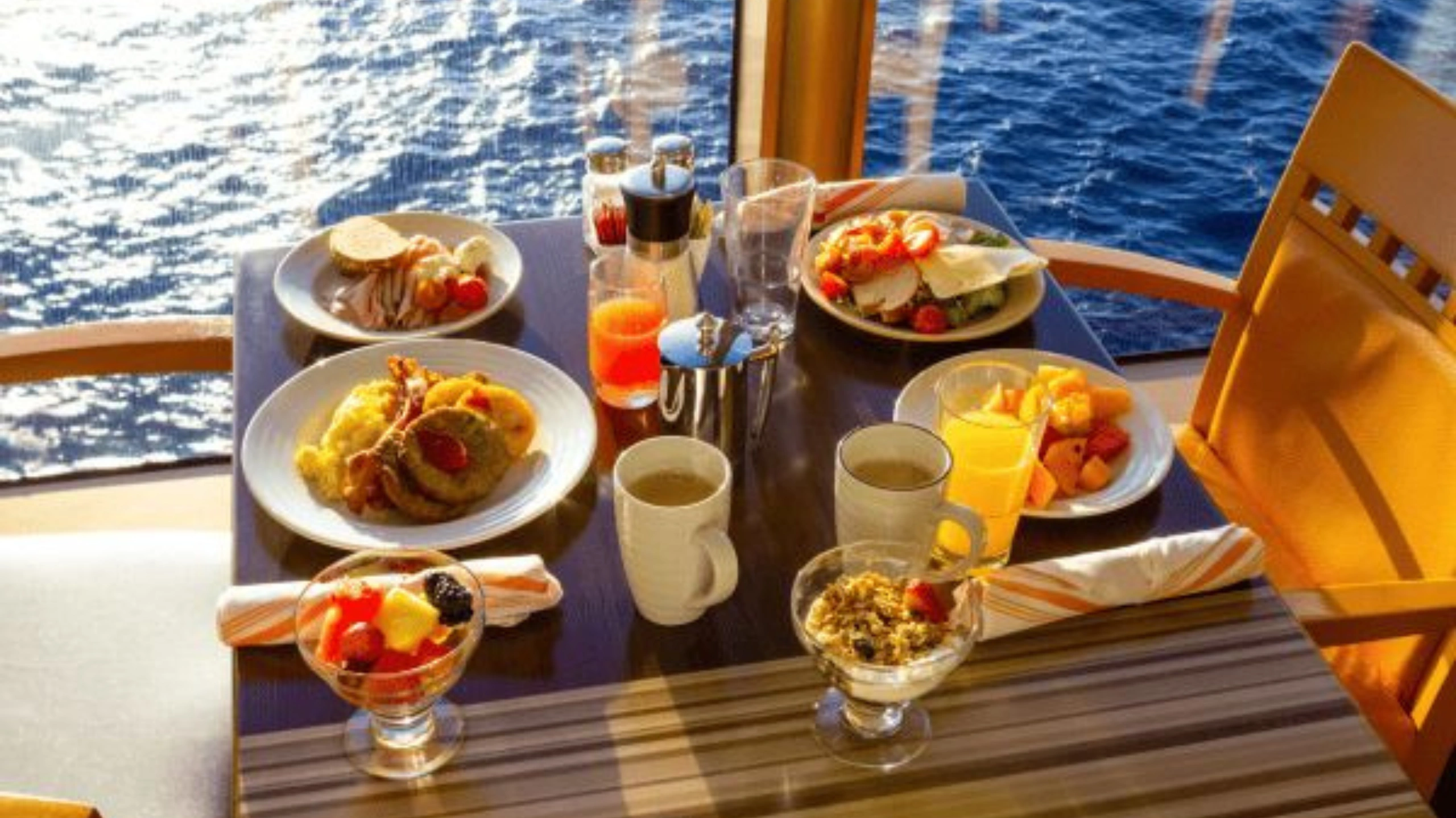 Carnival Valor Cruise Ship 