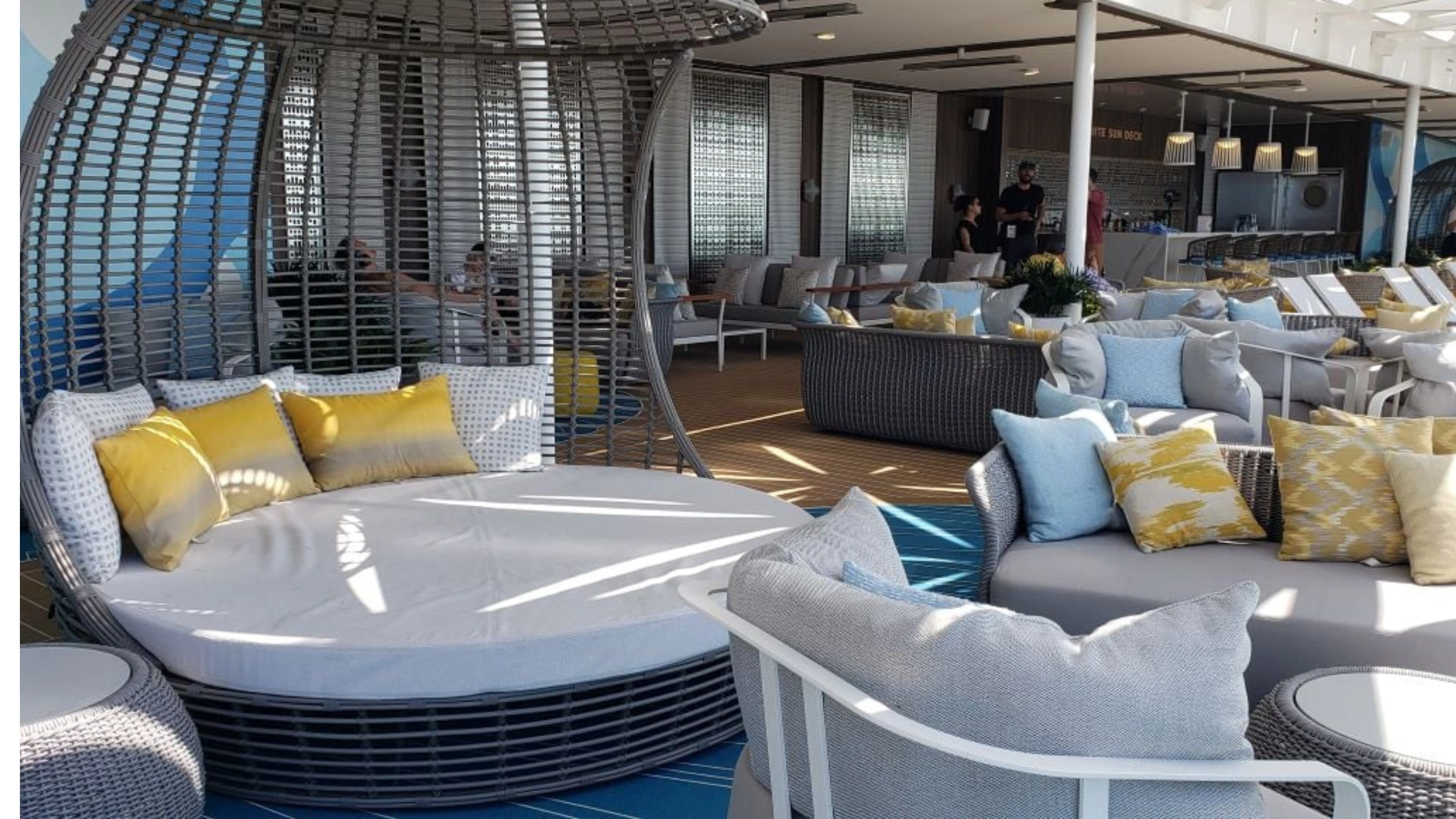 Icon Class vs Oasis Class