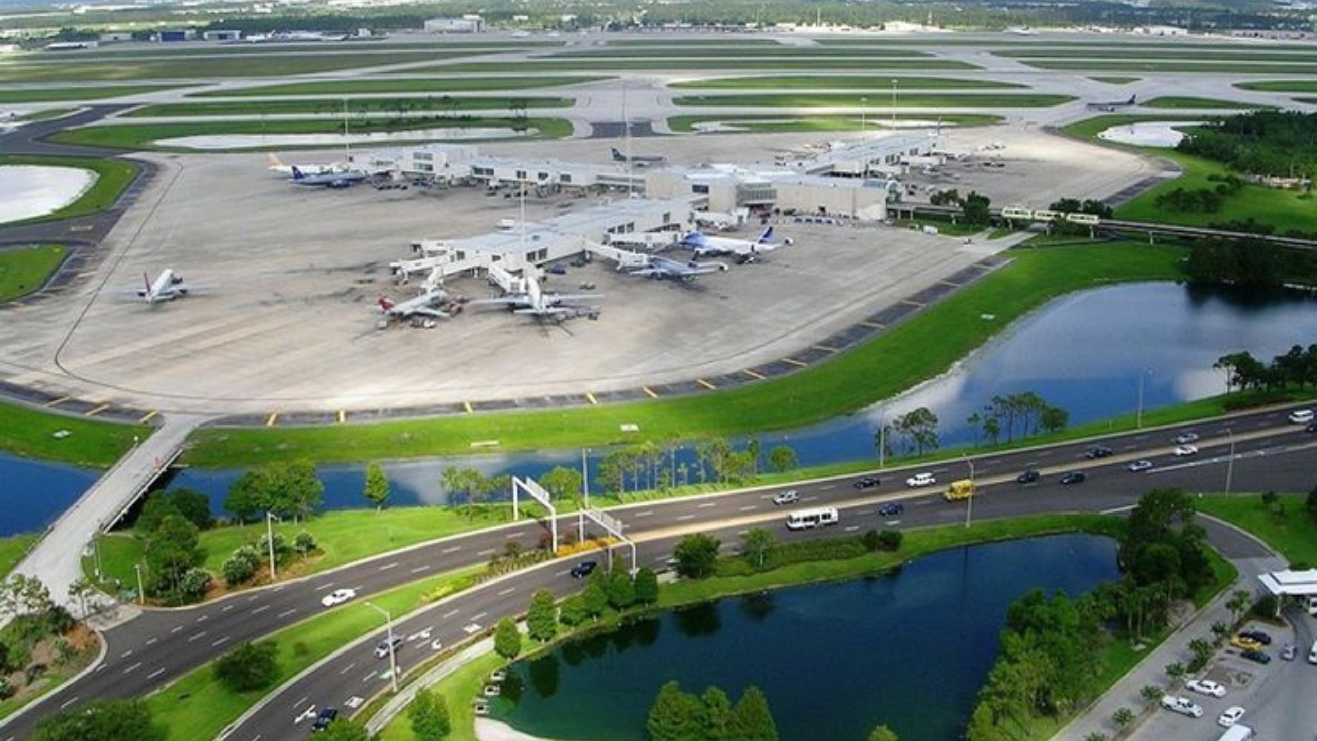 airports near port canaveral cruise terminals