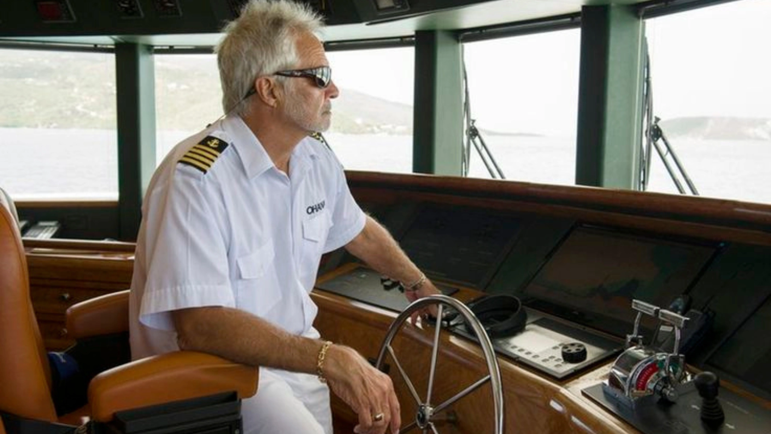 how much does a cruise ship captain make