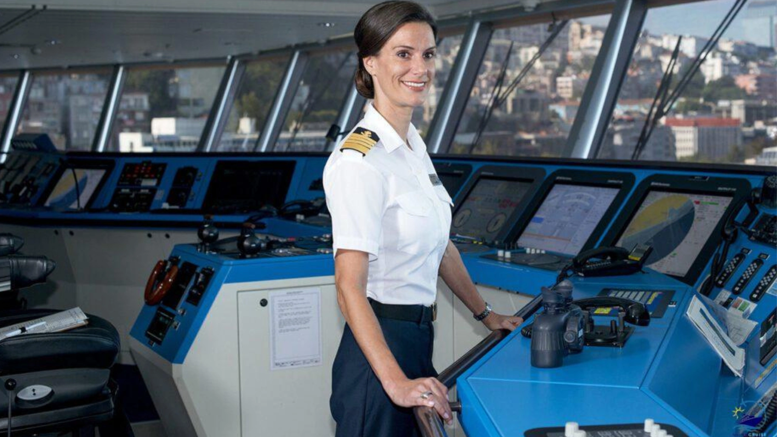 how much does a cruise ship captain make