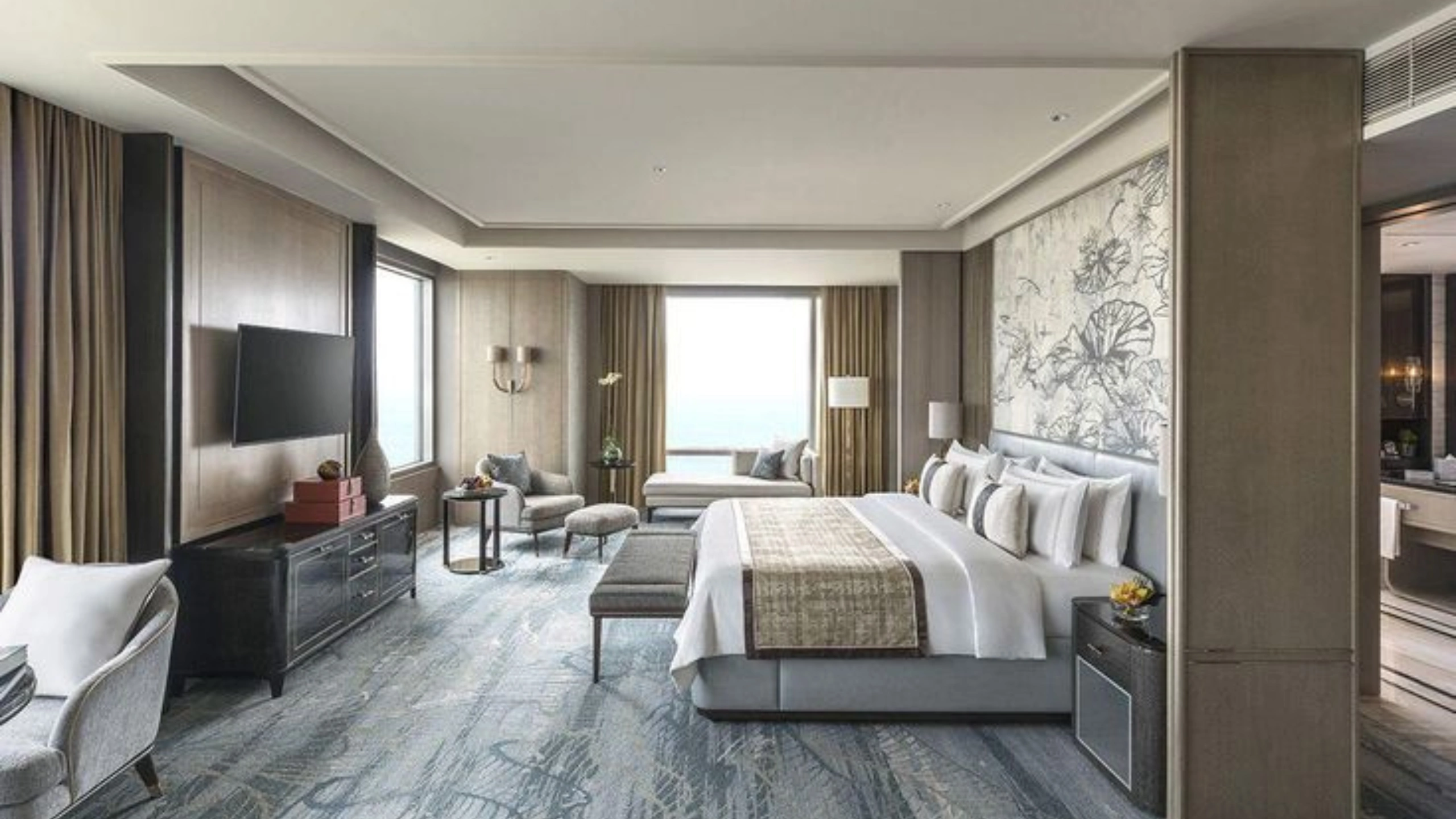 royal caribbean grand suite perks