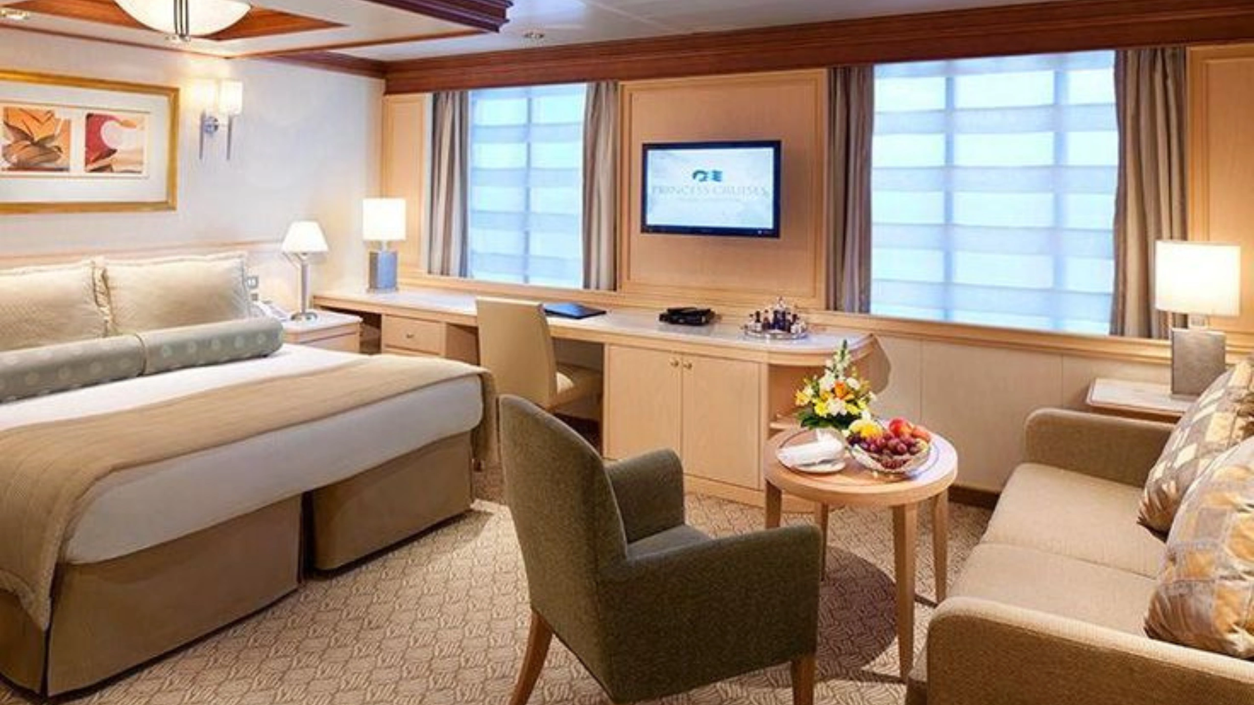 royal caribbean junior suite perks