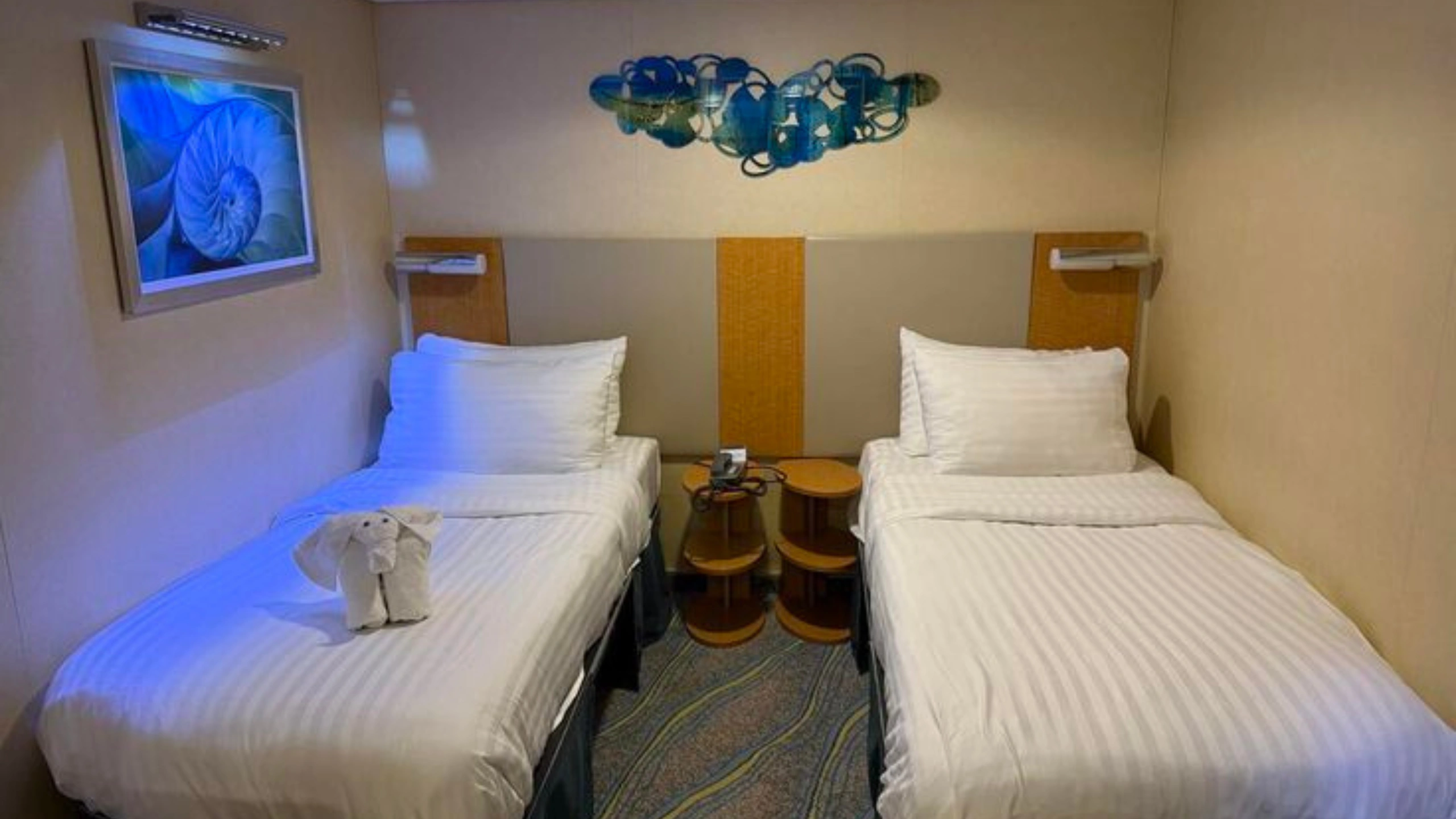 royal caribbean junior suite perks