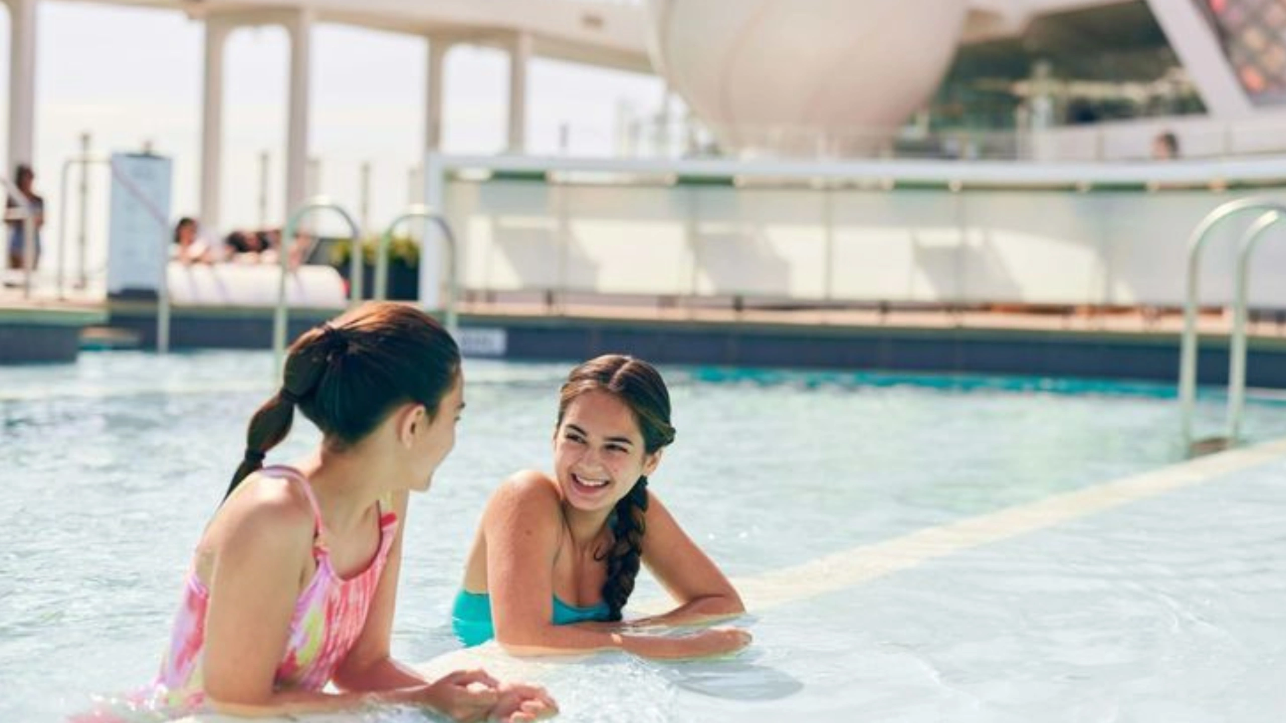 royal caribbean vs carnival cruise line