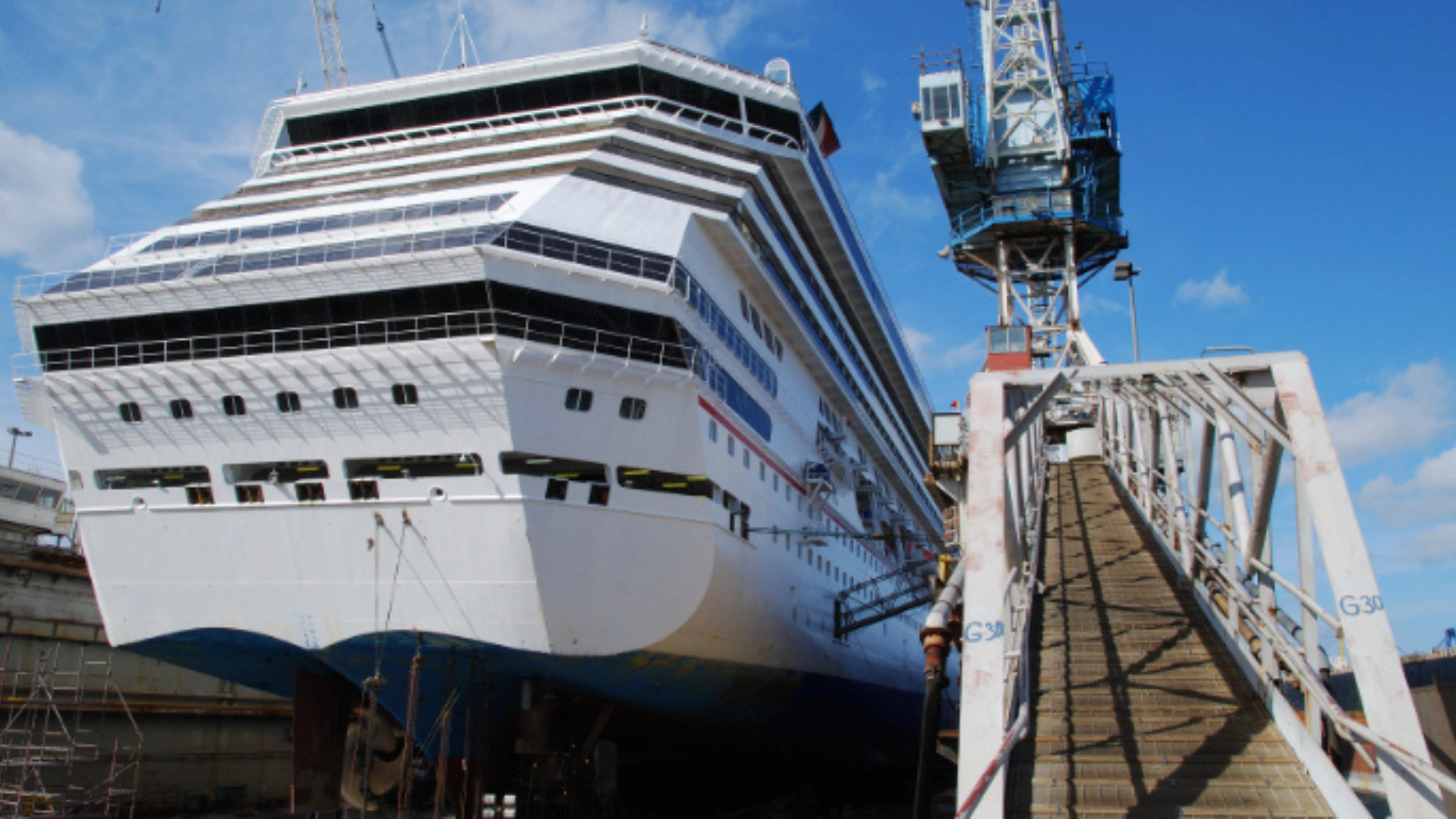 things to do on carnival splendor