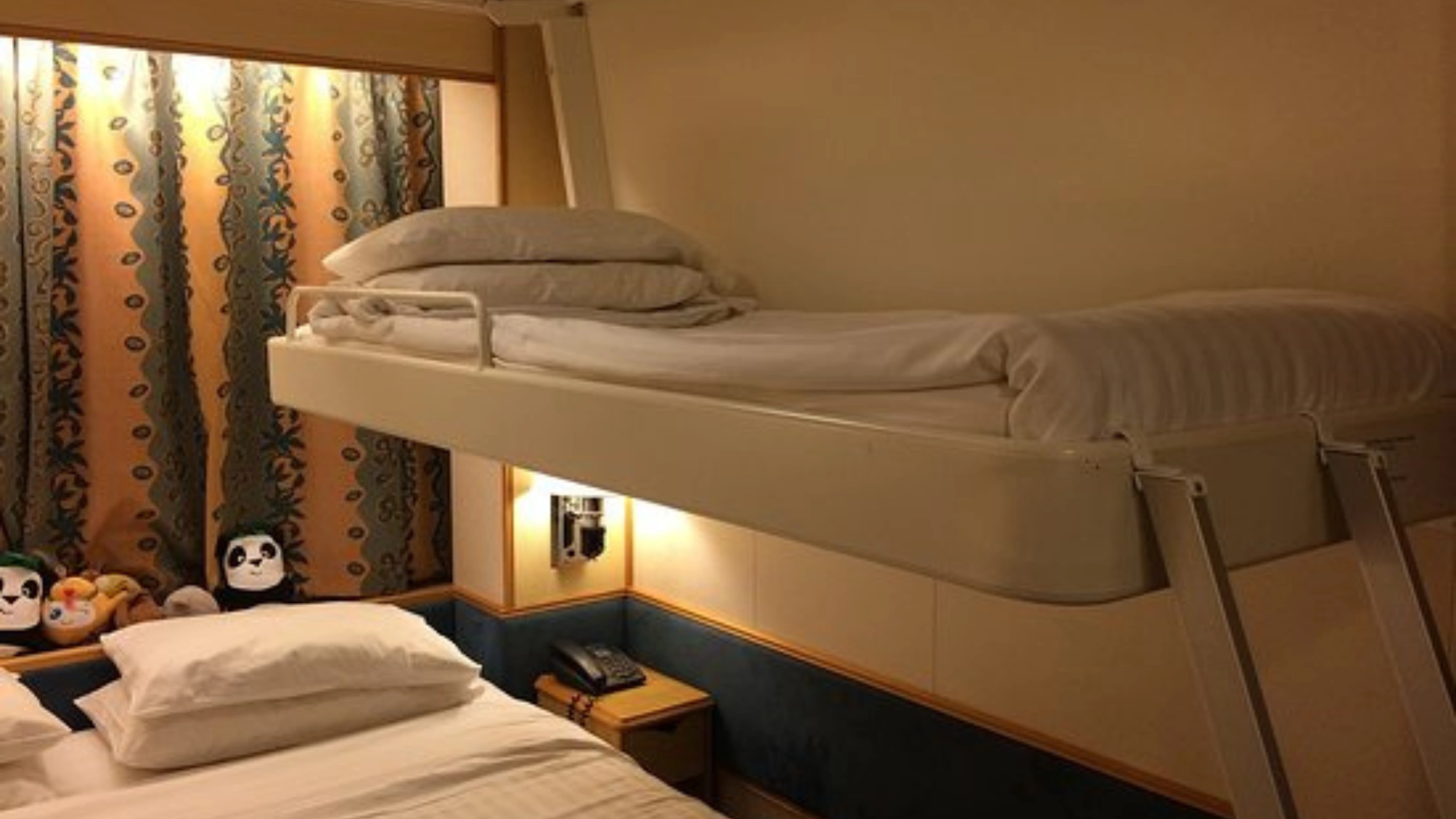 what is a pullman bed on a cruise ship