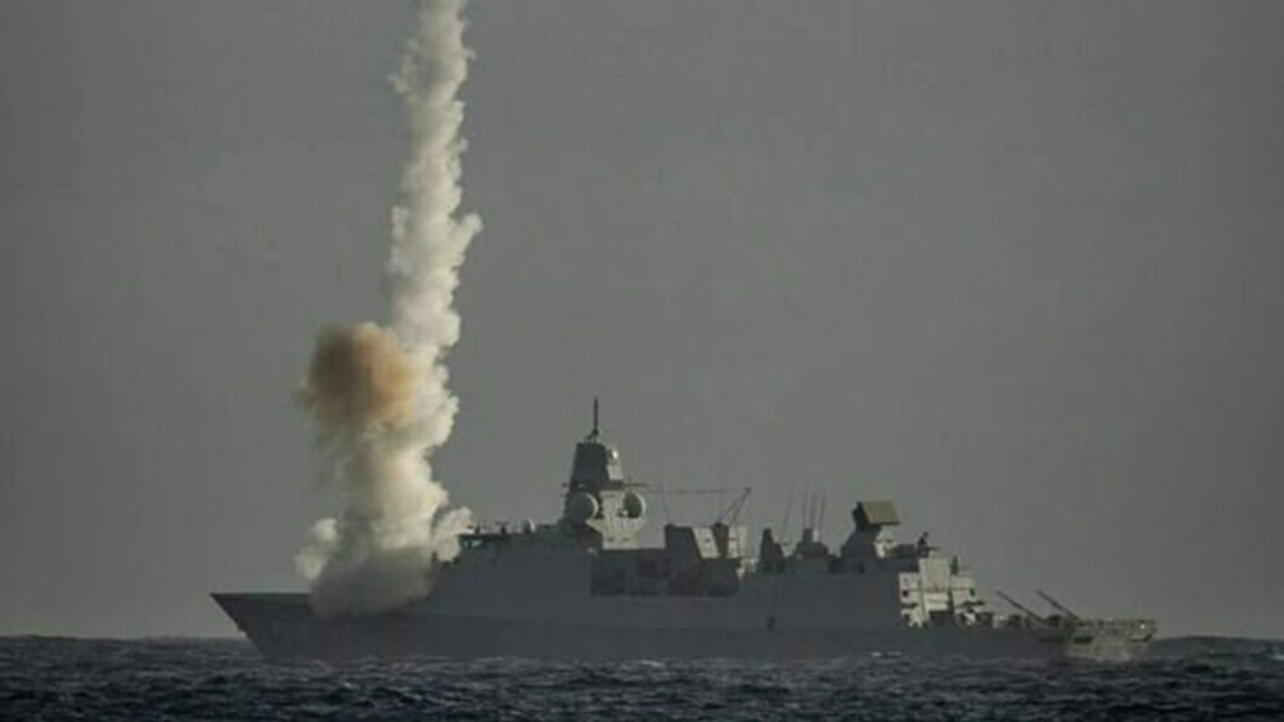 what passengers should never do near a cruise ship